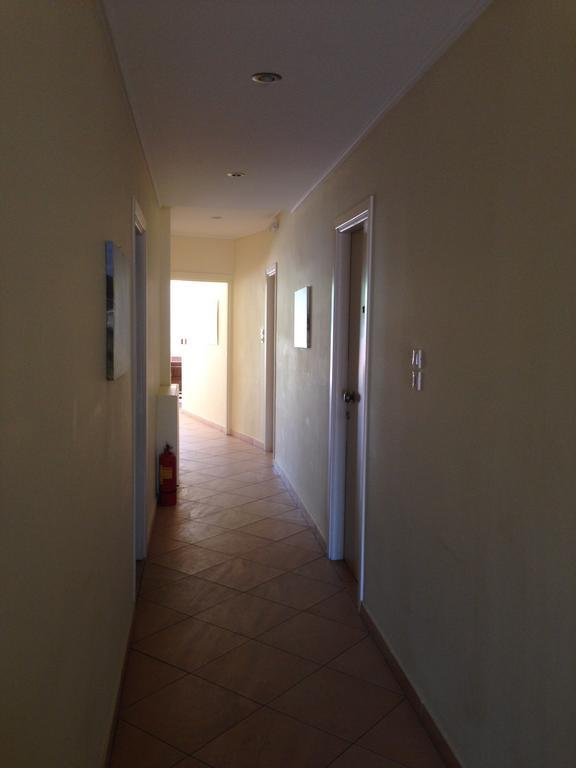 Marvi Hotel Kamena Vourla Buitenkant foto