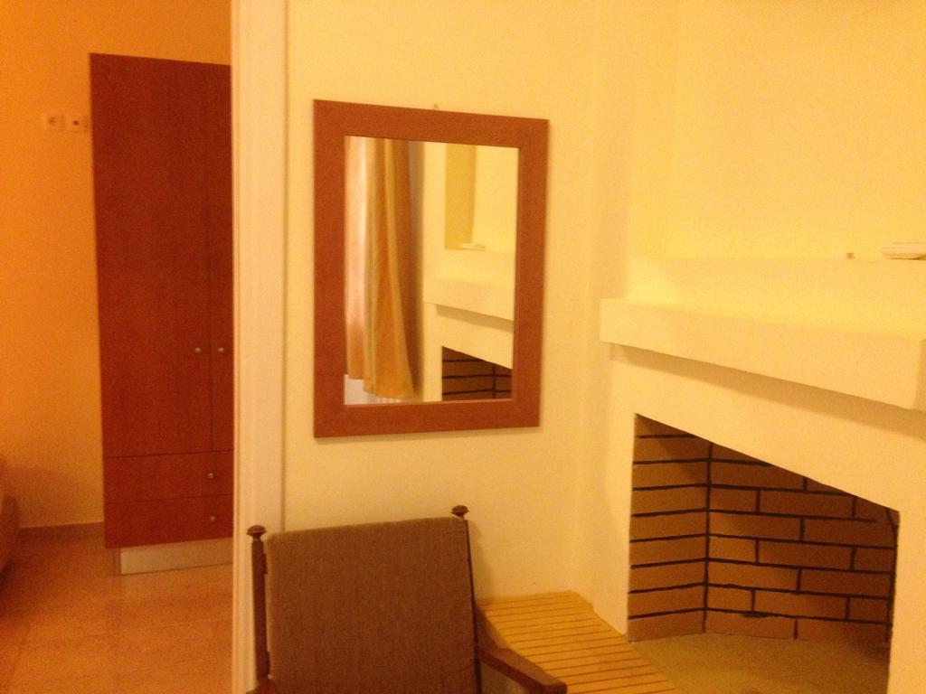 Marvi Hotel Kamena Vourla Kamer foto